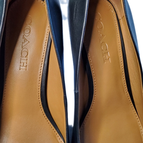 COACH NWB Lauri Pointed-Toe Pump Black with Signature Turnlock Hardware Sz 7.5 - Picture 4 of 9